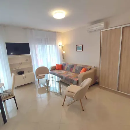 In - Balaton 45328 Apartament