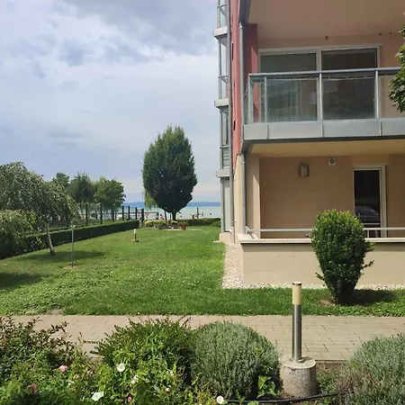 In - Balaton 45328